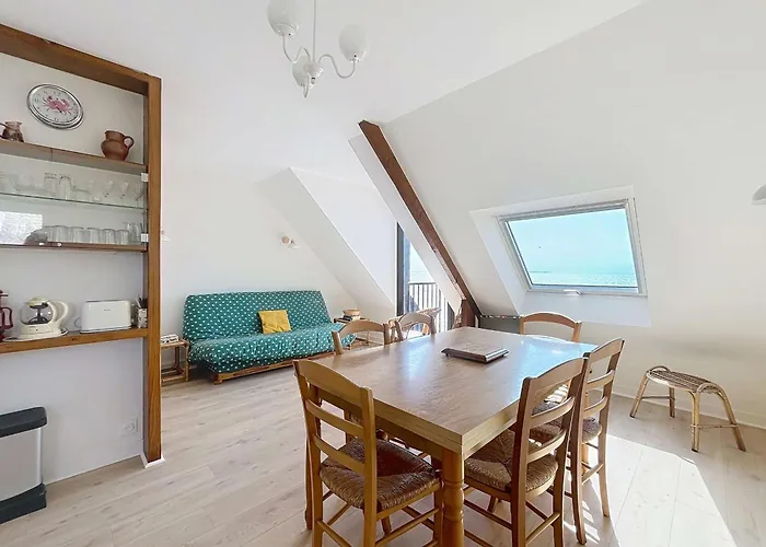 En Bord De Mer, 1 Chambre, 4 Couchages, Parking Prive - Fr-1-361-570 * Jullouville-les-Pins