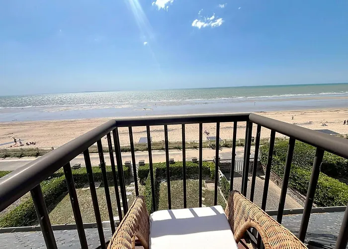 En Bord De Mer, 1 Chambre, 4 Couchages, Parking Prive - Fr-1-361-570 * Jullouville-les-Pins